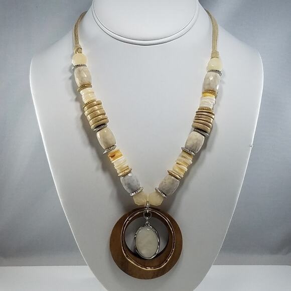 Chico's Beige Cream Gemstone Beaded Wood Necklace, New With Tags - Picture 8 of 8